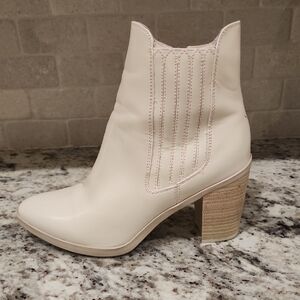 Mia Prairie Ankle Boots
